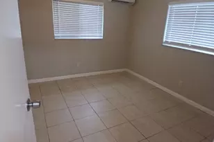 126 NW 8th Ave, Dania Beach, FL 33004 - Photo 13