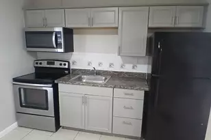 126 NW 8th Ave, Dania Beach, FL 33004 - Photo 5