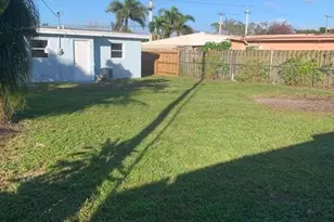 5672 Purdy Ln, West Palm Beach, FL 33415 - Photo 15