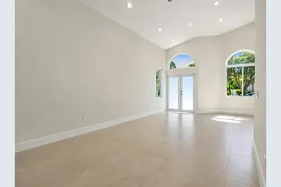 261 SW 178th Way, Pembroke Pines, FL 33029 - Photo 13