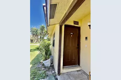 419 Glenwood Drive, West Palm Beach, FL 33415 - Photo 3