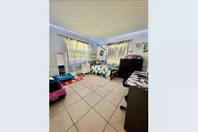 419 Glenwood Drive, West Palm Beach, FL 33415 - Photo 9