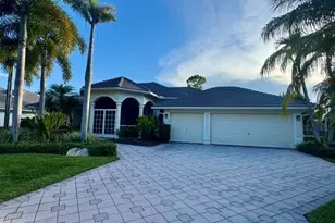 533 Cypress Green Cir, Wellington, FL 33414 - Photo 1