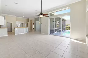 533 Cypress Green Cir, Wellington, FL 33414 - Photo 11