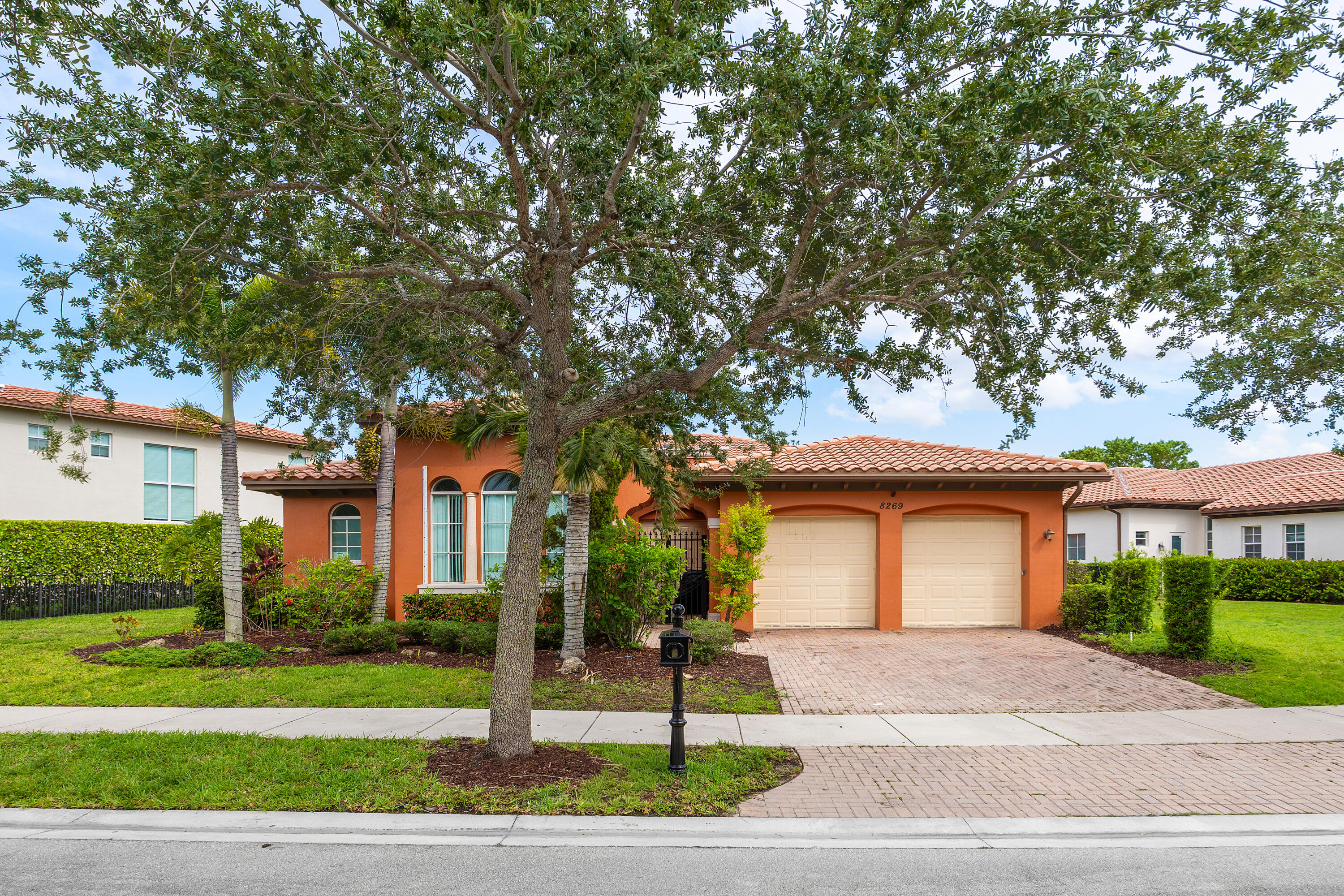 8269 NW 124th Terrace - 8269 NW 124th Terrace, Parkland, FL 33076 Luxury Property | Jose Angel Pina