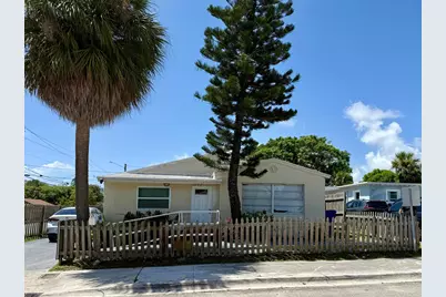 1105 W 34th Street, Riviera Beach, FL 33404 - Photo 1