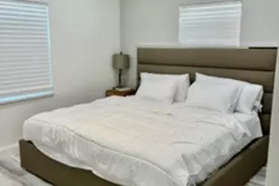 200 NE 56th St, Fort Lauderdale, FL 33334 - Photo 25