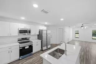 2661 SE Osage Ave, Port Saint Lucie, FL 34952 - Photo 13