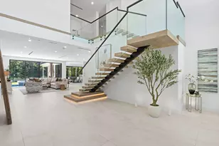2506 NE 14th St, Fort Lauderdale, FL 33304 - Photo 9