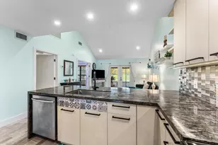 18577 Woodstream Dr, Boca Raton, FL 33498 - Photo 5