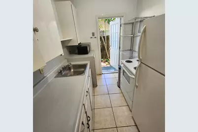 715 SW 4th Street #4, Fort Lauderdale, FL 33312 - Photo 5