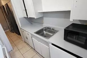 715 SW 4th St, Fort Lauderdale, FL 33312 - Photo 3
