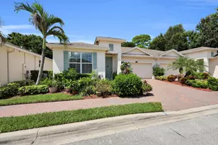7414 Oakridge Pl, Vero Beach, FL 32966 - Photo 1