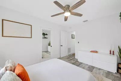 744 Sunset Road, West Palm Beach, FL 33401 - Photo 13