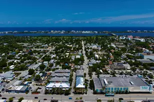 810 3rd Ave N, Lake Worth Beach, FL 33460 - Photo 5