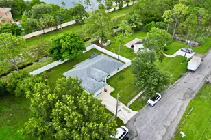6539 Alexander Rd, West Palm Beach, FL 33413 - Photo 11