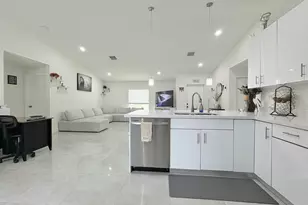 6539 Alexander Rd, West Palm Beach, FL 33413 - Photo 31