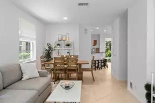 445 Pumpkin Dr, Palm Beach Gardens, FL 33410 - Photo 9