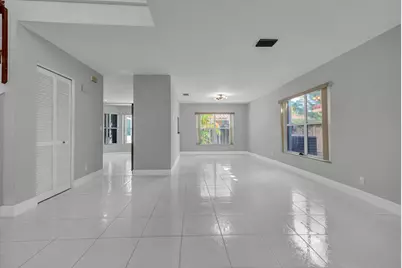 10820 Buttonwood Lake Drive, Boca Raton, FL 33498 - Photo 5
