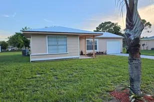 442 SW Belmont Cir, Port Saint Lucie, FL 34953 - Photo 7