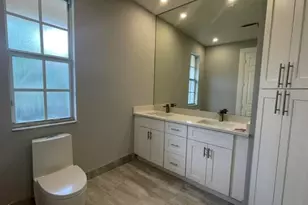 806 NW 82nd Pl, Boca Raton, FL 33487 - Photo 31