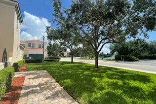 806 NW 82nd Pl, Boca Raton, FL 33487 - Photo 27