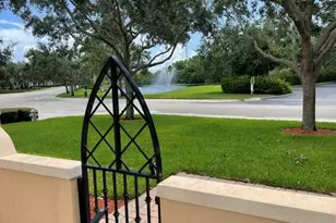 806 NW 82nd Pl, Boca Raton, FL 33487 - Photo 15