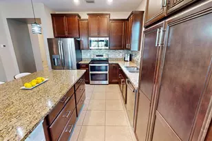 10049 SW Indian Lilac Trail, Port Saint Lucie, FL 34987 - Photo 5