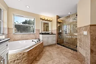 1664 Victoria Pointe Ln, Weston, FL 33327 - Photo 29