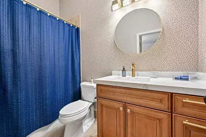 1664 Victoria Pointe Lane, Weston, FL 33327 - Photo 23