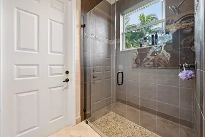 1664 Victoria Pointe Lane, Weston, FL 33327 - Photo 25