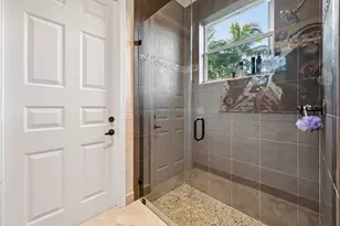 1664 Victoria Pointe Ln, Weston, FL 33327 - Photo 25