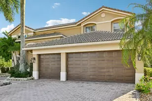 1664 Victoria Pointe Ln, Weston, FL 33327 - Photo 3