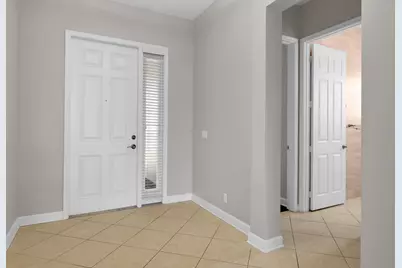 104 NW Willow Grove Avenue, Port Saint Lucie, FL 34986 - Photo 5