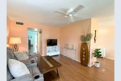 28 Pine Arbor #105, Vero Beach, FL 32962 - Photo 1