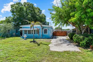 711 Cedar Pl, Fort Pierce, FL 34950 - Photo 17