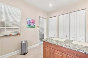 701 SW 147th Ave, Pembroke Pines, FL 33027 - Photo 9