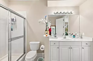 701 SW 147th Ave, Pembroke Pines, FL 33027 - Photo 19