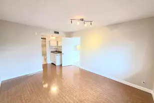 495 SE 8th St, Deerfield Beach, FL 33441 - Photo 9