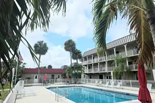 495 SE 8th St, Deerfield Beach, FL 33441 - Photo 1