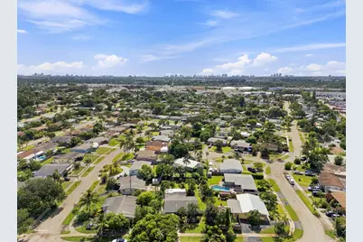 4110 NW 16th Avenue, Oakland Park, FL 33309 - Photo 33