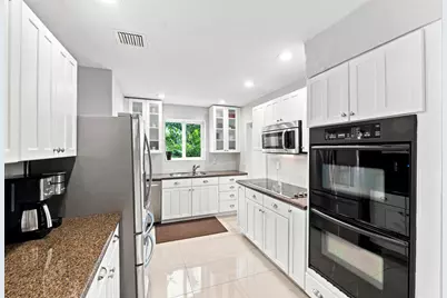 4110 NW 16th Avenue, Oakland Park, FL 33309 - Photo 7
