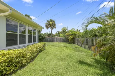 1714 N Palmway, Lake Worth Beach, FL 33460 - Photo 19