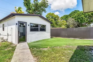 118 Newton Rd, West Park, FL 33023 - Photo 37