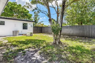118 Newton Rd, West Park, FL 33023 - Photo 35