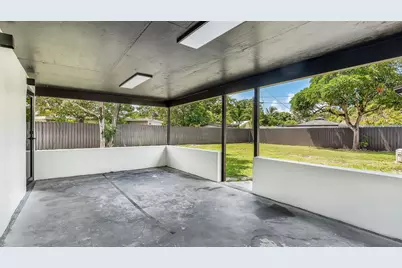 118 Newton Road, West Park, FL 33023 - Photo 31