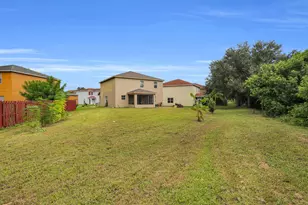 9455 Windrift Cir, Fort Pierce, FL 34945 - Photo 17