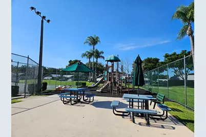 1104 Summit Trail Circle #D, West Palm Beach, FL 33415 - Photo 27