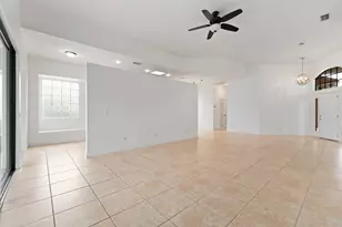435 SW Jefferson Cir, Port Saint Lucie, FL 34986 - Photo 7