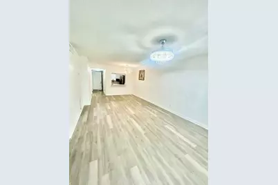 120 Sparrow Drive #115, Royal Palm Beach, FL 33411 - Photo 9